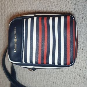 Tommy Hilfiger Crossbody Bag